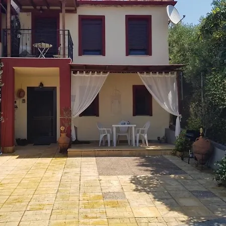 Casa Di Grigoris * 니키티